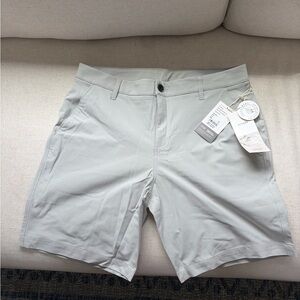 Men's Performance Light Gray Shorts - Brand Unspecified